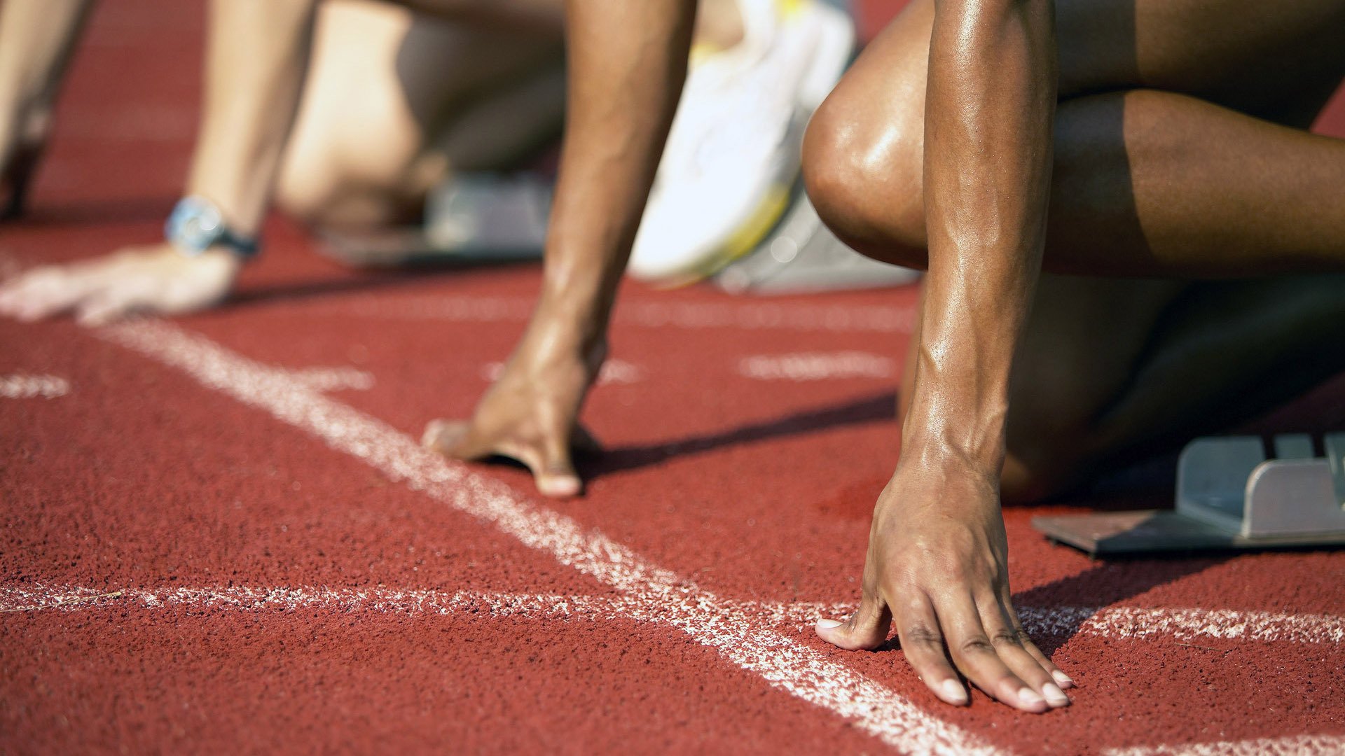 电竞产业蓬勃发展，全球赛事热度持续攀升